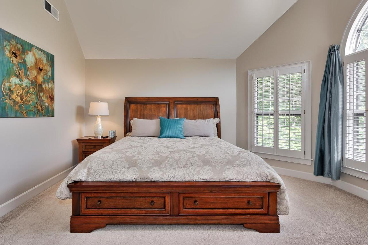 Pleasanton Courtyard Bed And Breakfast Fayetteville Exteriör bild
